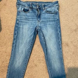 Size 6 SHORT for us shorties, American eagle jeans